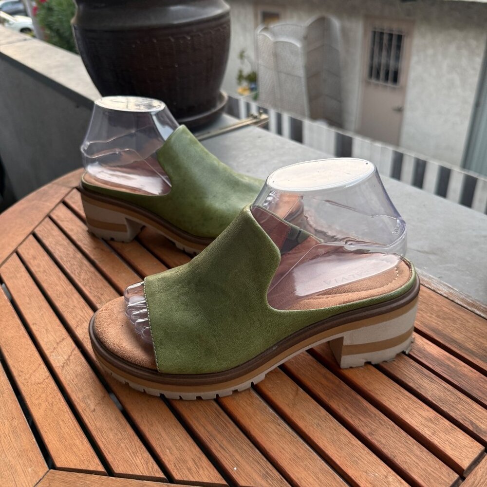 Salvia Olive Green Leather Slide Sandals With Chunky Heel Size 38/7.5 - Picture 2 of 8